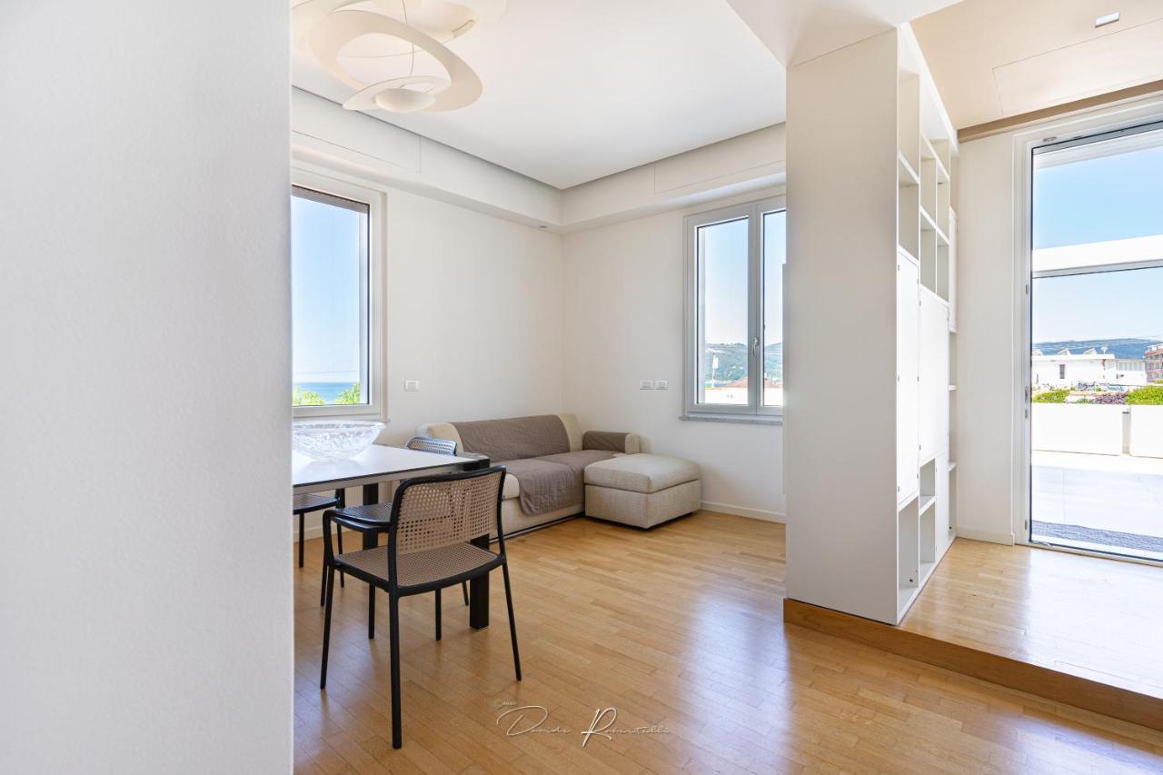 Casa Vacanze Vistamare Marinella di Sarzana Exteriör bild