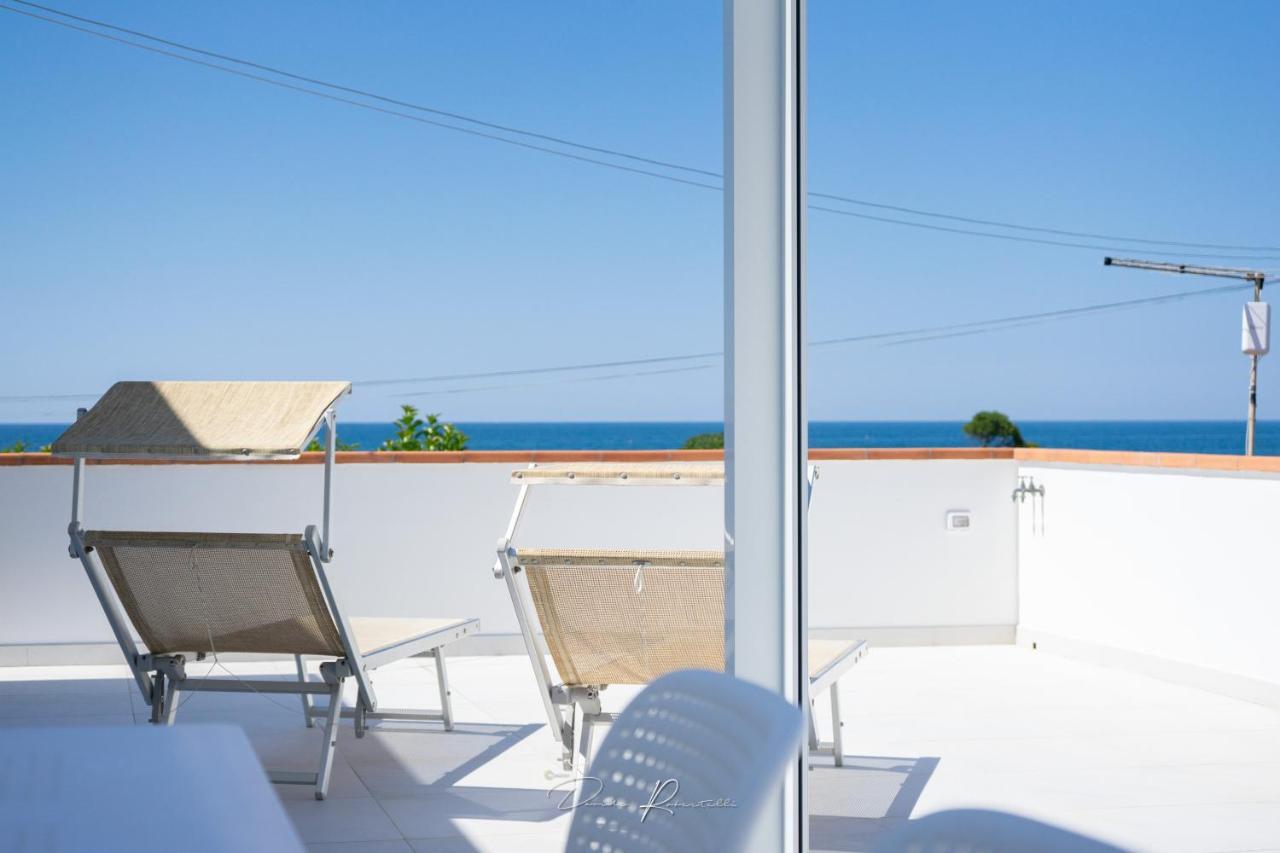 Casa Vacanze Vistamare Marinella di Sarzana Exteriör bild